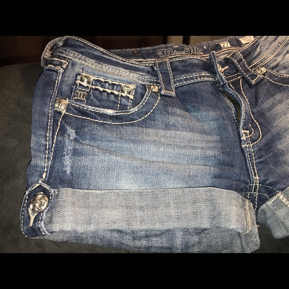 Miss Me Shorts - Picture 3 of 7